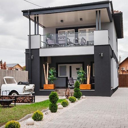 Reborn Lux Apartments Hajdúszoboszló Eksteriør bilde