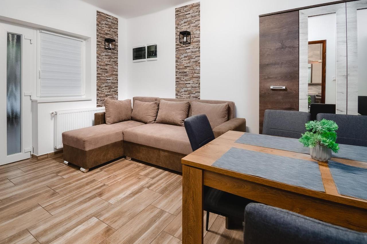 Reborn Lux Apartments Hajdúszoboszló Eksteriør bilde